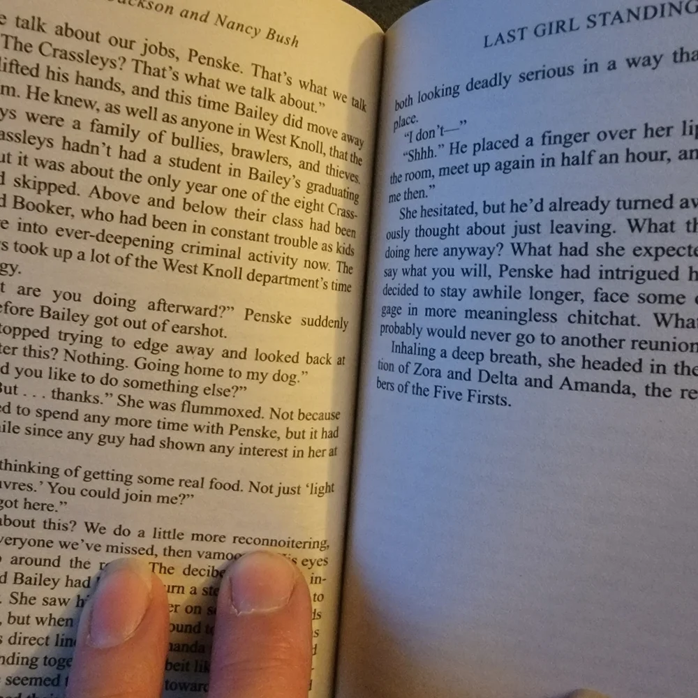 Last Girl Standing: A Novel of Suspense by‎ Lisa Jackson and Nancy Bush